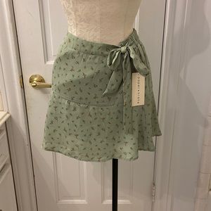 GREEN FLORAL SKIRT